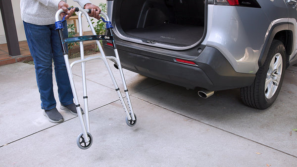 10226-1_DRIVE MEDICAL_19_TRIGGER RELEASE WALKER_PDP_Stills.00_00_35_16.Still013.jpg
