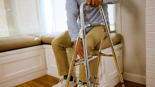 10240-1_DRIVE MEDICAL_B2_11_SIDE WALKER.00_00_15_06.Still005.jpg