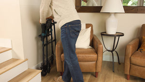 10243_09_CLEVER-LITE WALKER_PDP_R5.00_01_07_10.Still017.jpg