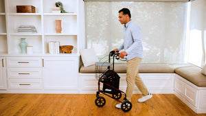 10289RD_DRIVE MEDICAL_B2_15_3 WHEEL ROLLATOR.00_00_37_14.Still014.jpg