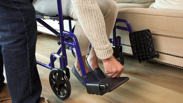 ATC17-BL_08_ALUMINUM TRANSPORT CHAIR_PDP_R4.00_00_20_20.Still006.jpg