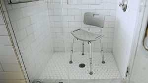 DRIVE MEDICAL_6 DLX ALUM BATH CHAIR_PDP_R5_I1.00_00_01_16.Still012.jpg