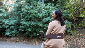 RTL10266CH-HS_DRIVE MEDICAL_13_NITRO DLX ROLLATOR_Stills.00_00_21_21.Still008.jpg