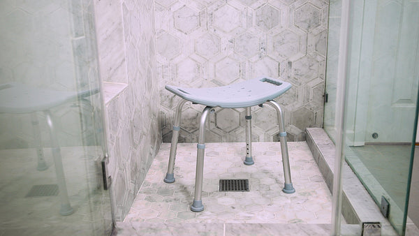 RTL12203KDR_DRIVE MEDICAL_10_DELUXE ALUMINUM SHOWER BENCH WITHOUT BACK.00_00_00_18.Still001.jpg