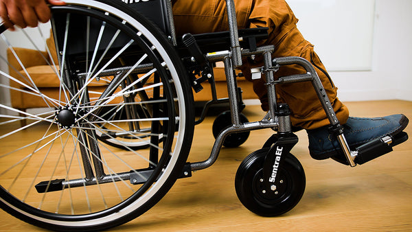 STD26ECDDA_DRIVE MEDICAL_B3_10_BARIATRIC WHEELCHAIR.00_00_19_10.Still006.jpg